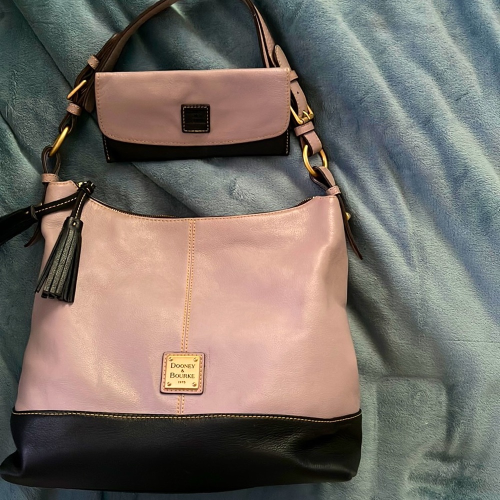 Dooney &Bourke hobo shoulder bags/wallet